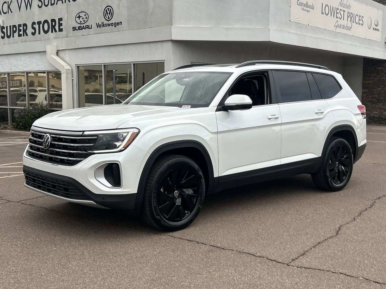 New 2026 Volkswagen Atlas SE image 3