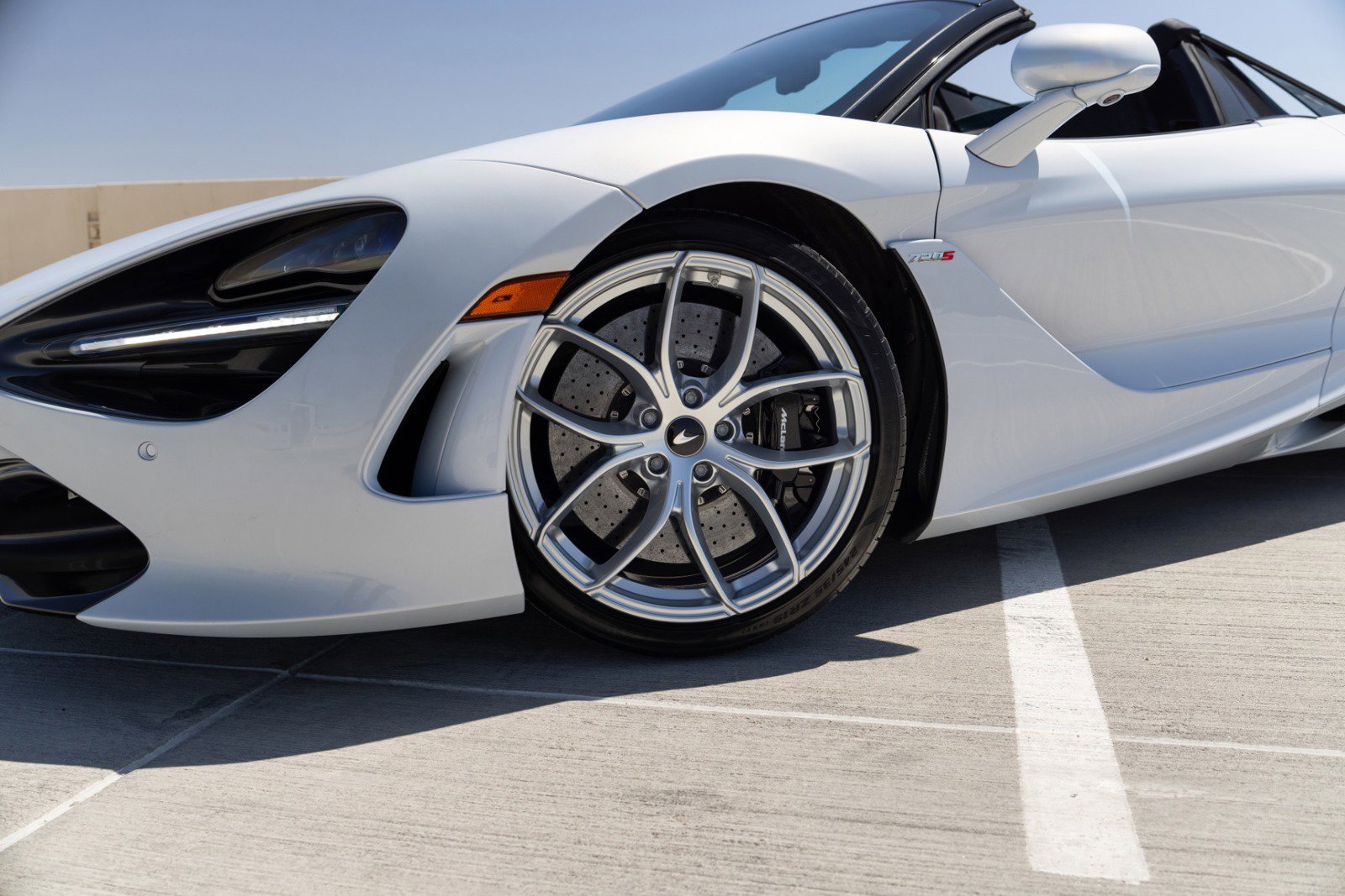Used 2020 McLaren 720S Performance RWD image 14