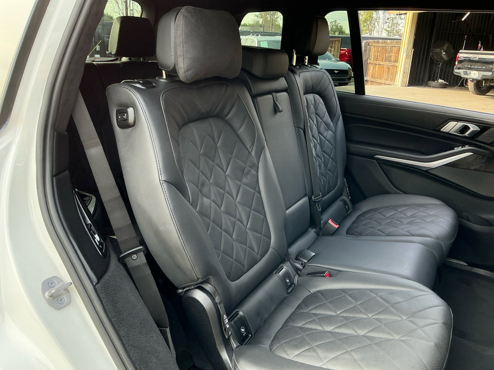 Used 2023 BMW X7 xDrive40i w/ M Sport Package image 20