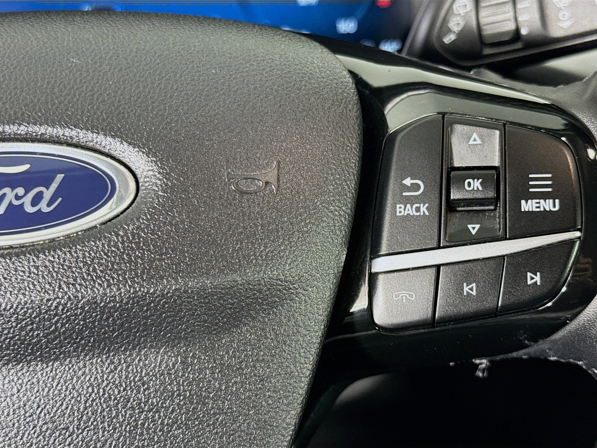 Used 2024 Ford Escape Platinum AWD/4WD image 13