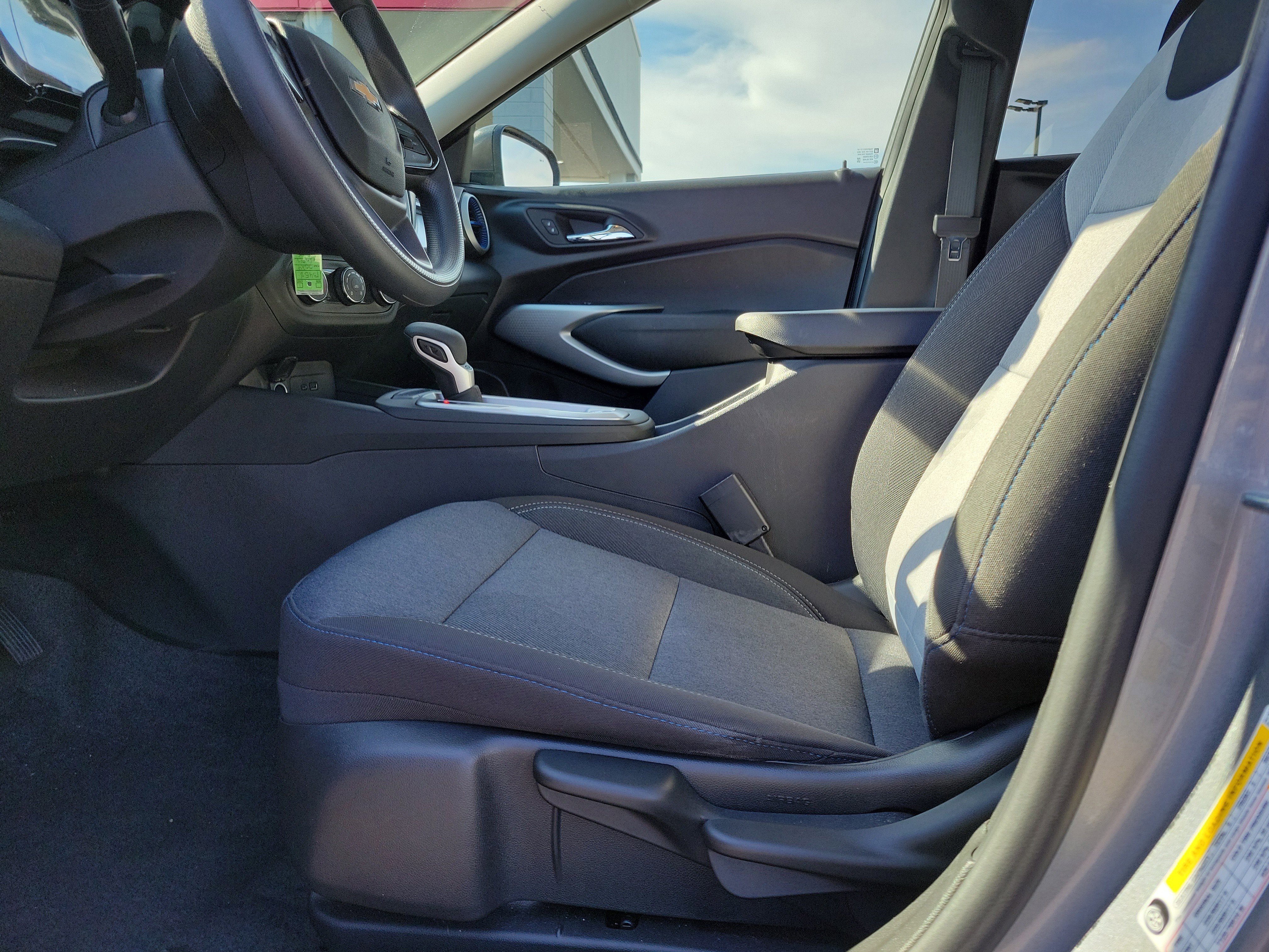 Used 2024 Chevrolet Trax LS w/ Driver Confidence Package FWD image 16