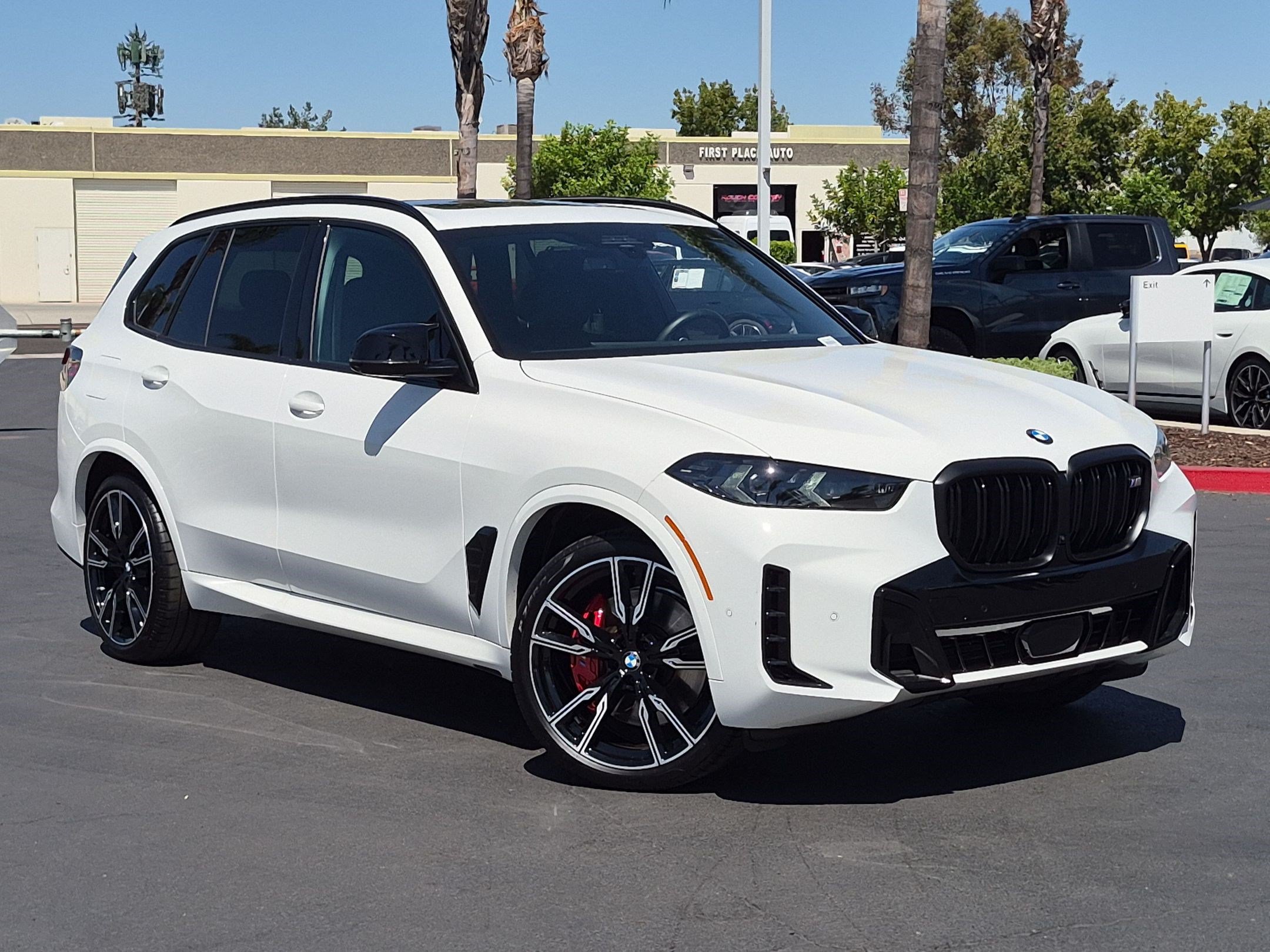 Used 2026 BMW X5 M60i AWD/4WD image 2