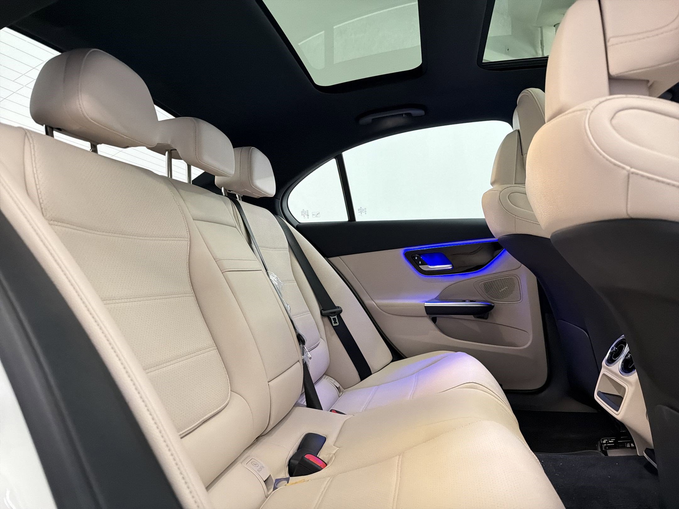 Certified 2026 Mercedes-Benz C 300 4MATIC Sedan image 28