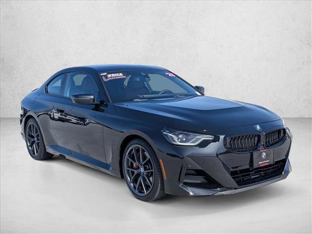 Used 2025 BMW 230i Coupe w/ M Sport Package RWD image 3