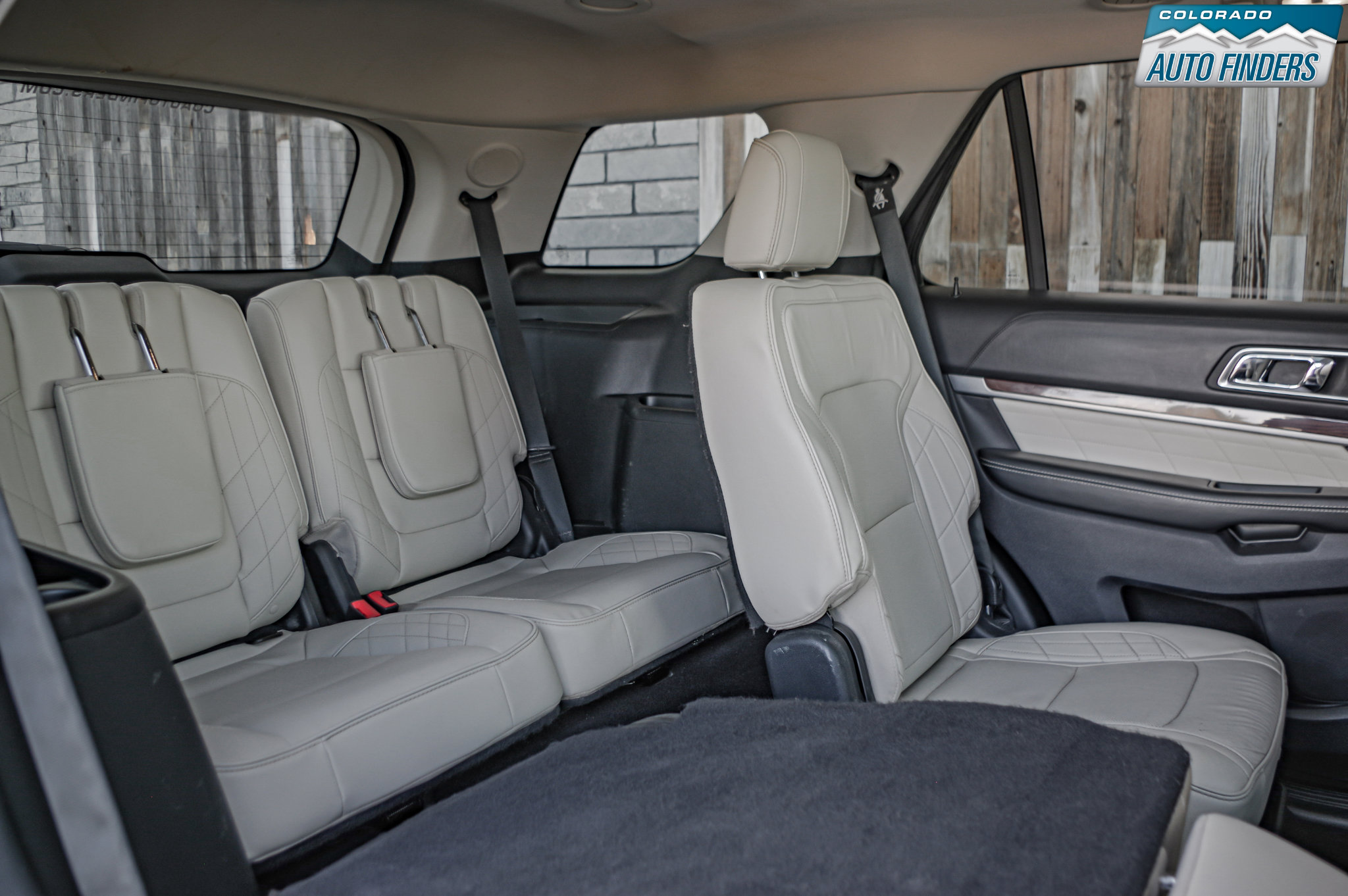 Used 2019 Ford Explorer Platinum image 24