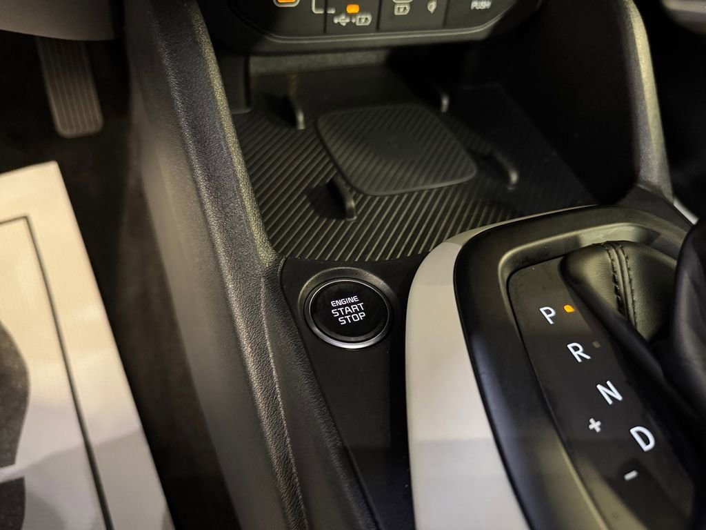 Certified 2025 Kia K4 GT-Line image 28