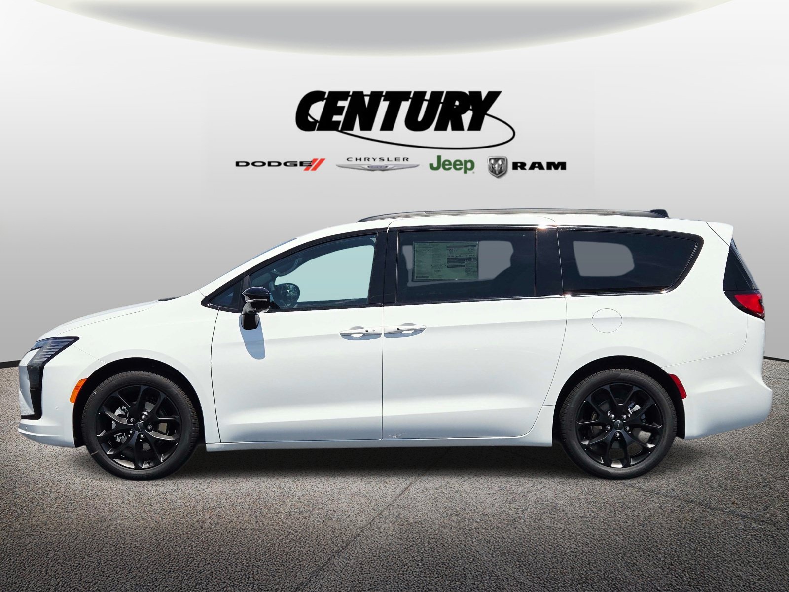 New 2027 Chrysler Pacifica Limited FWD image 7