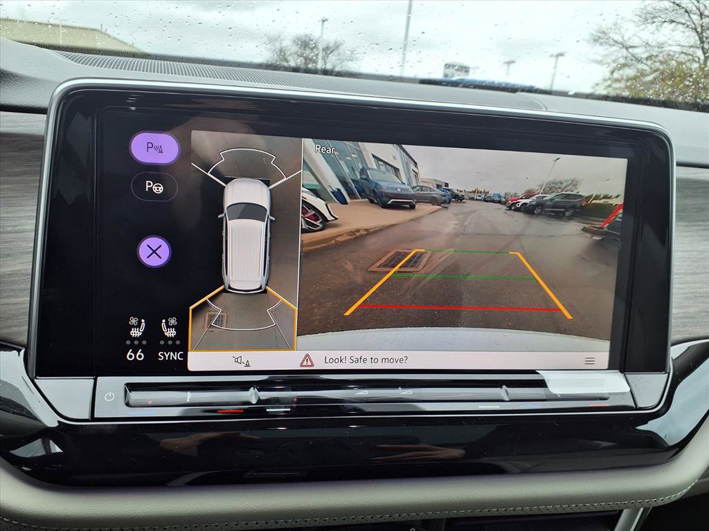 New 2026 Volkswagen Atlas SEL Premium R-Line image 17