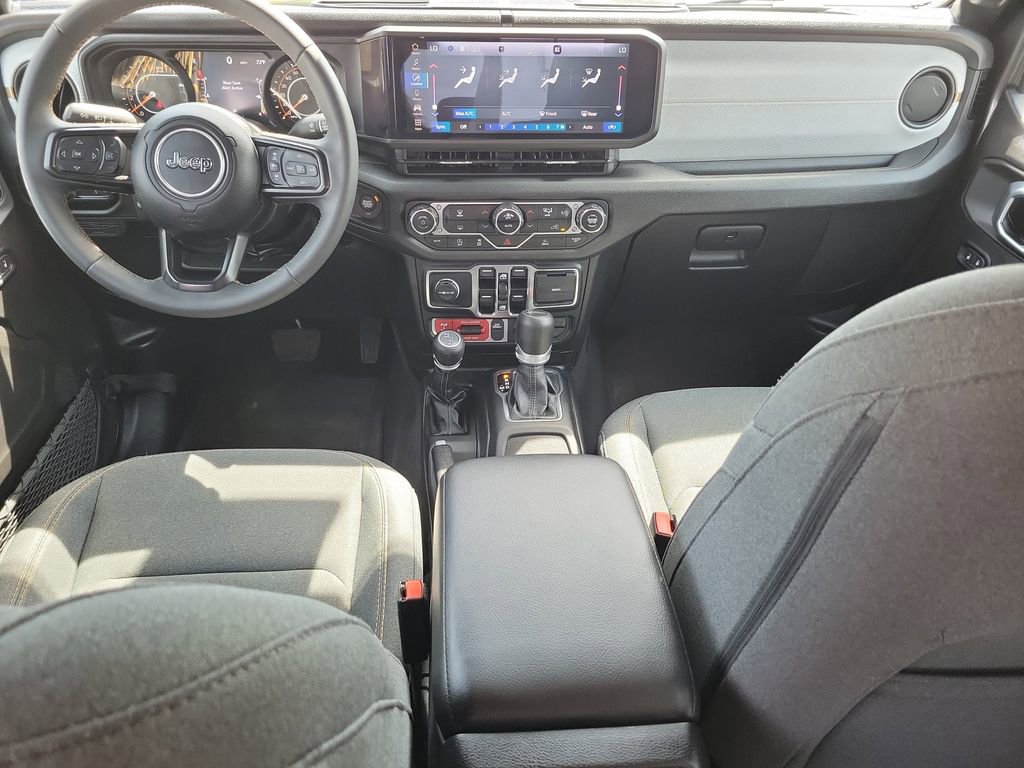 Used 2024 Jeep Gladiator Sport AWD/4WD image 13