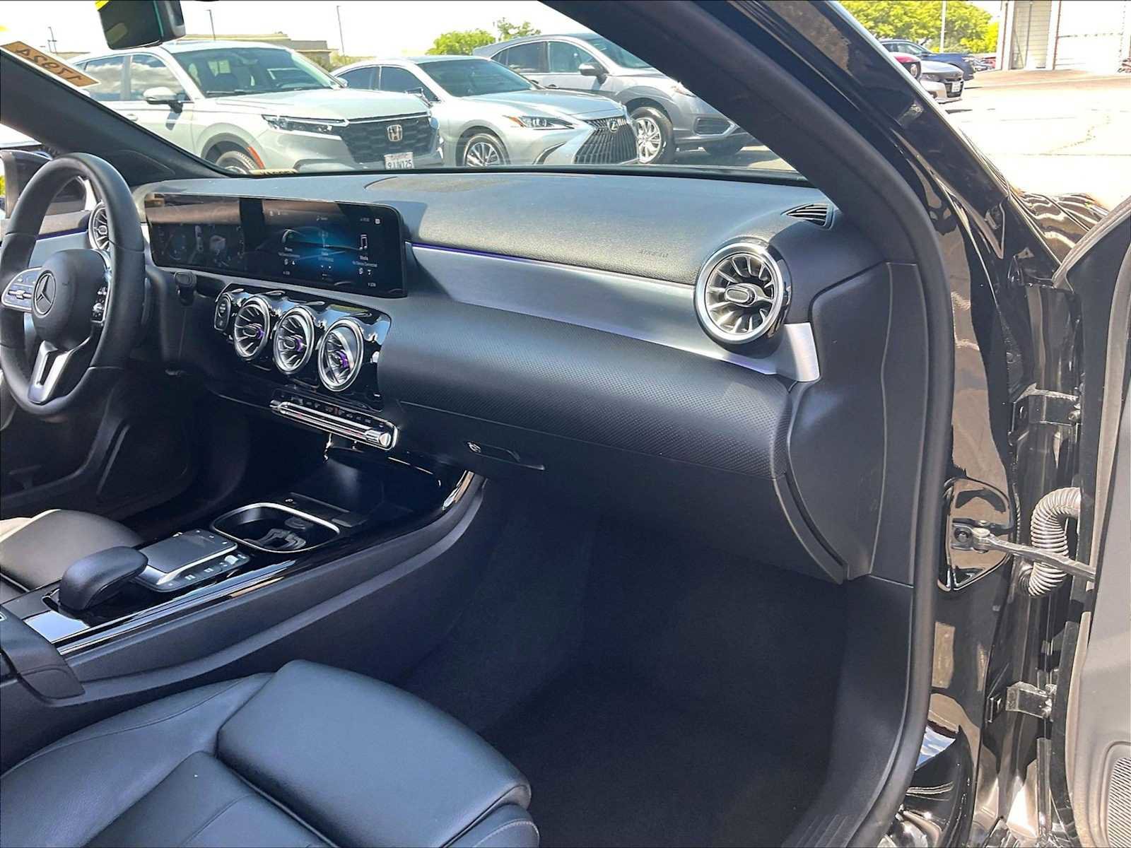 Used 2022 Mercedes-Benz A 220 image 18