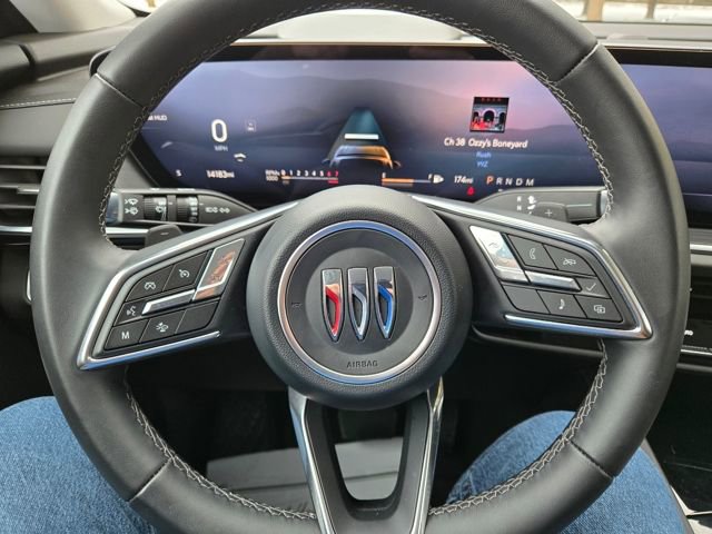 Used 2025 Buick Envision Preferred image 18