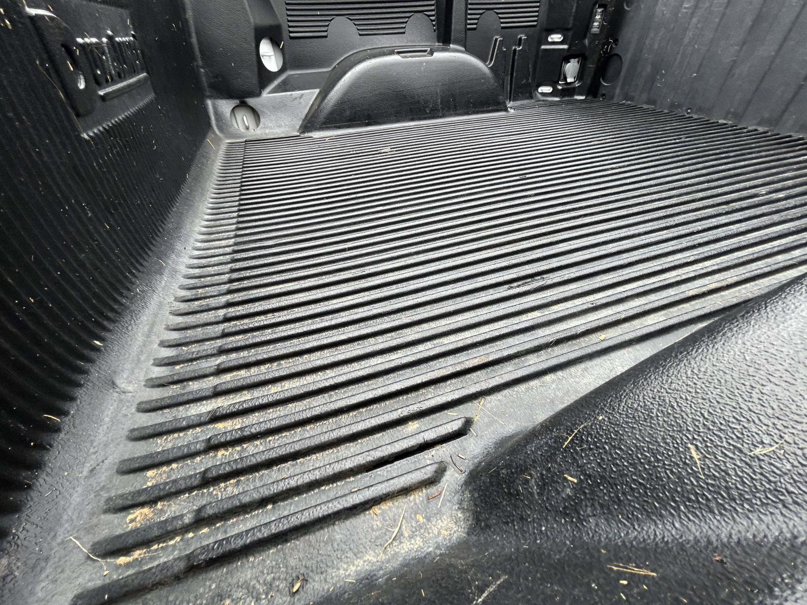 Used 2025 Chevrolet Silverado 1500 LT image 16