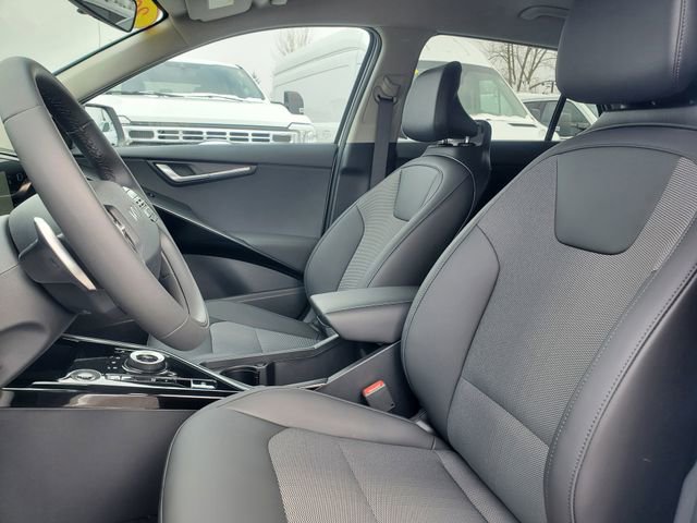Used 2024 Kia Niro EX image 5