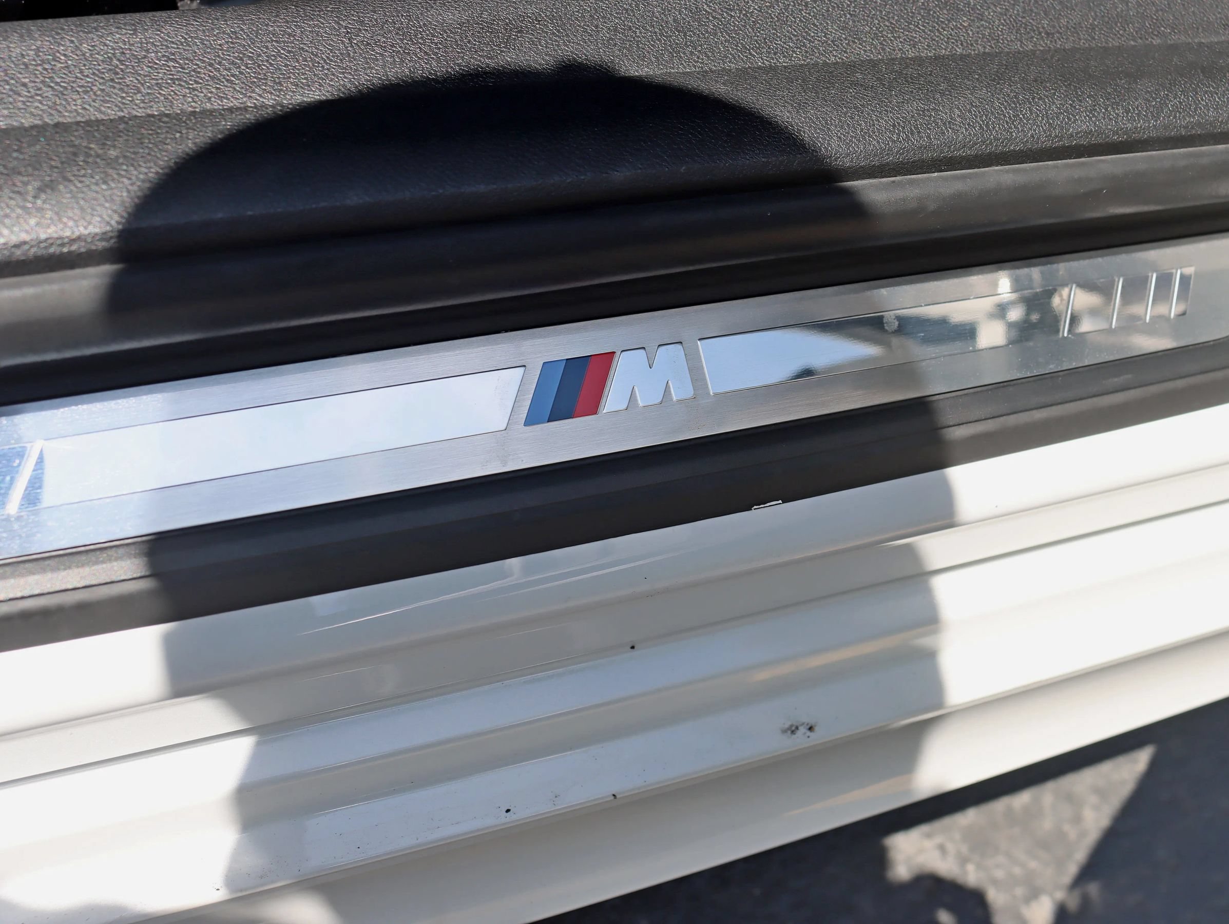 Used 2022 BMW 330i Sedan w/ M Sport Package RWD image 17