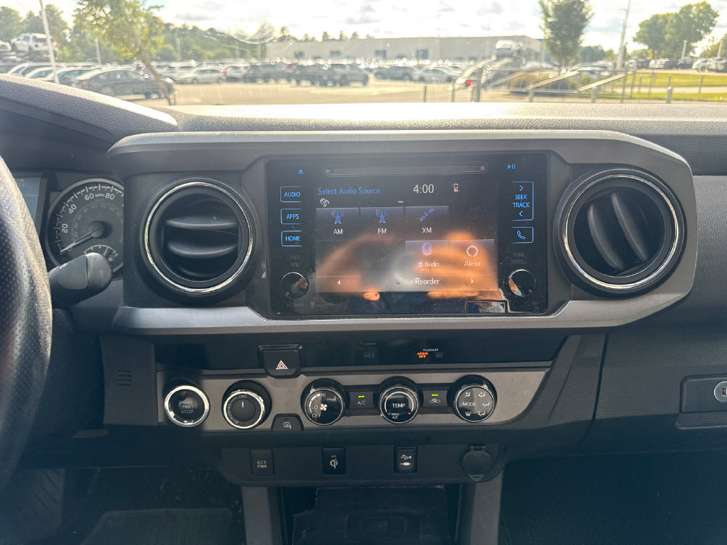 Used 2016 Toyota Tacoma TRD Off-Road w/ Towing Package AWD/4WD image 18