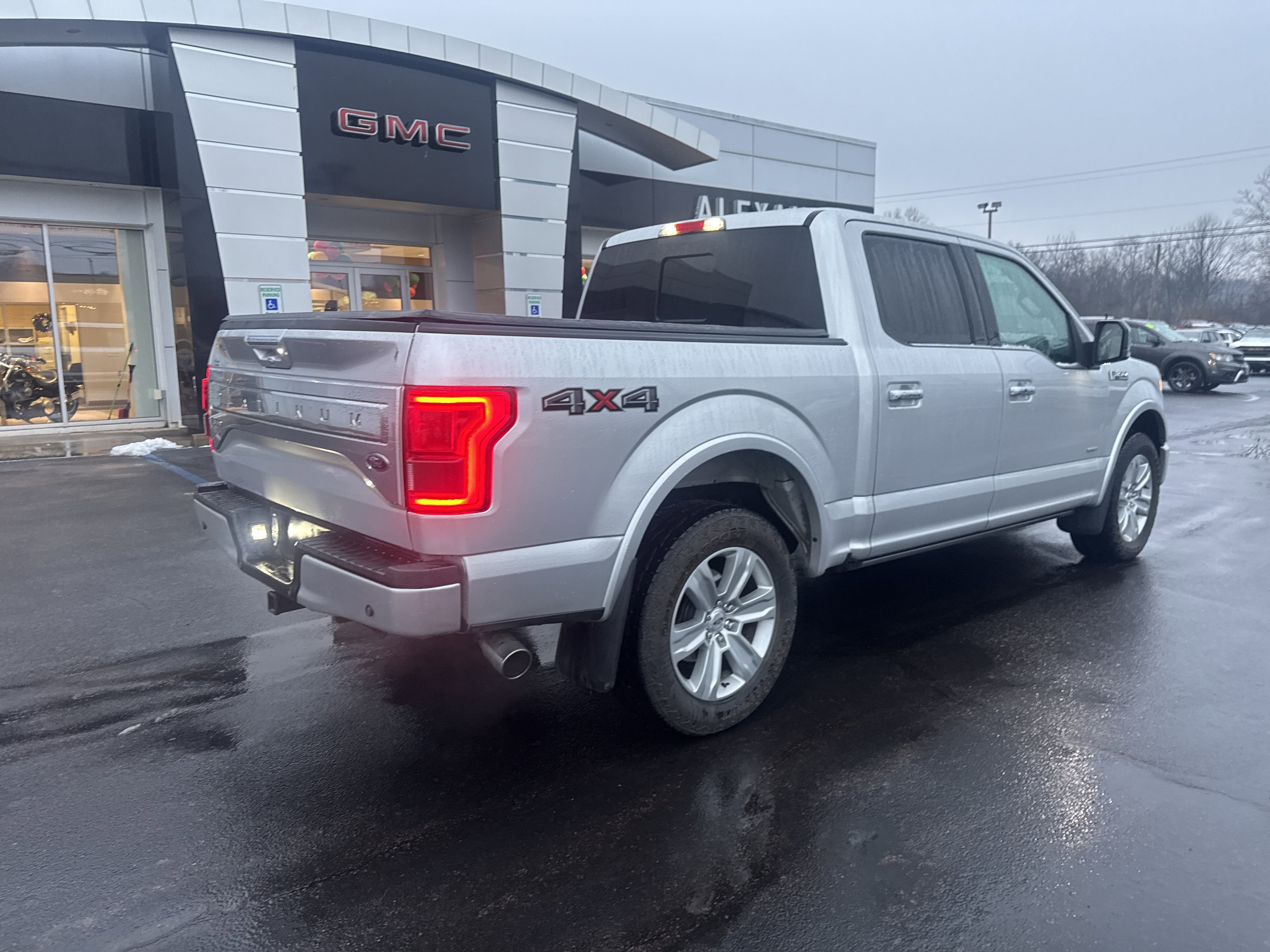 Used 2016 Ford F150 Platinum w/ Trailer Tow Package image 3