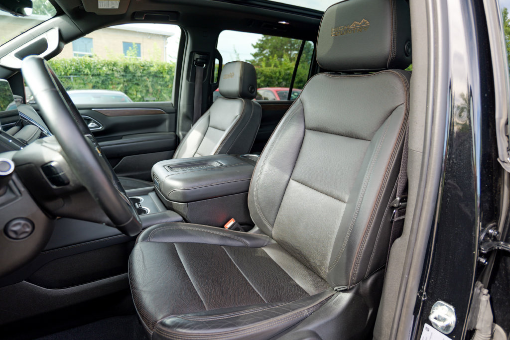 Used 2023 Chevrolet Suburban High Country AWD/4WD image 22
