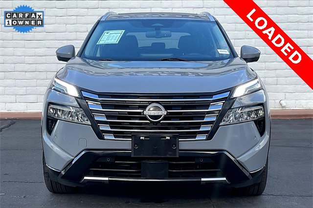 Used 2024 Nissan Rogue Platinum image 2