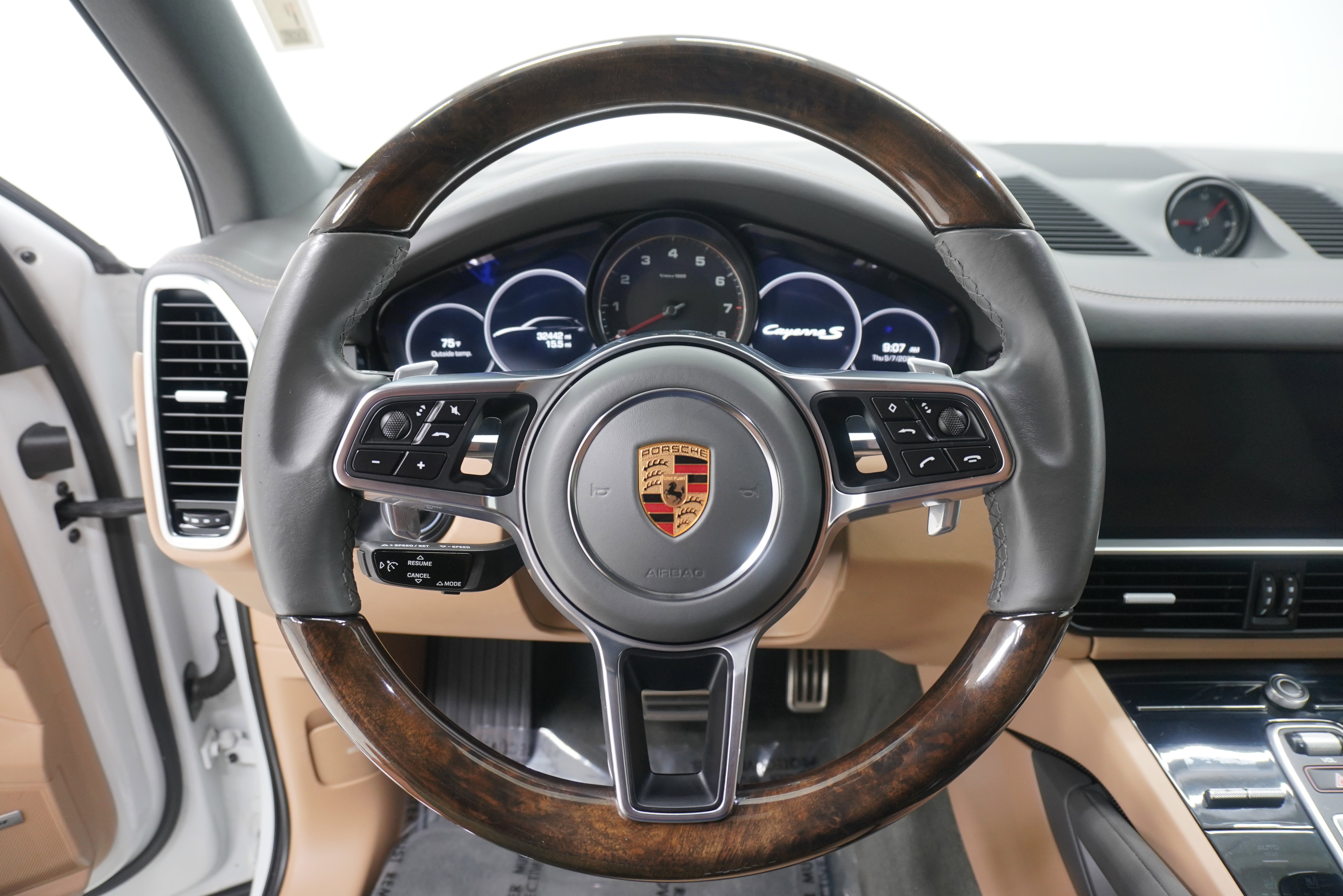Used 2019 Porsche Cayenne S AWD/4WD image 18