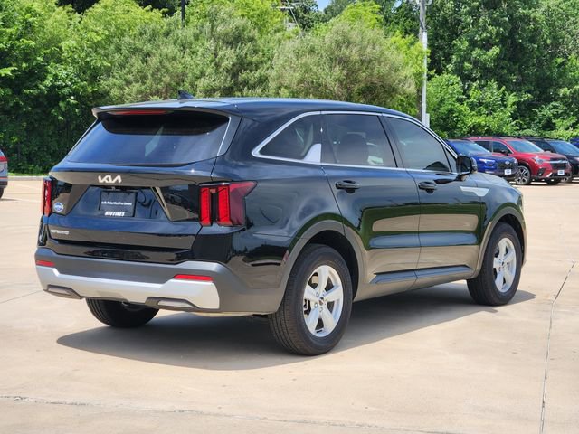 Certified 2026 Kia Sorento LX FWD image 7