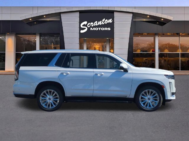 Used 2021 Cadillac Escalade Premium Luxury w/ Performance Package AWD/4WD image 6
