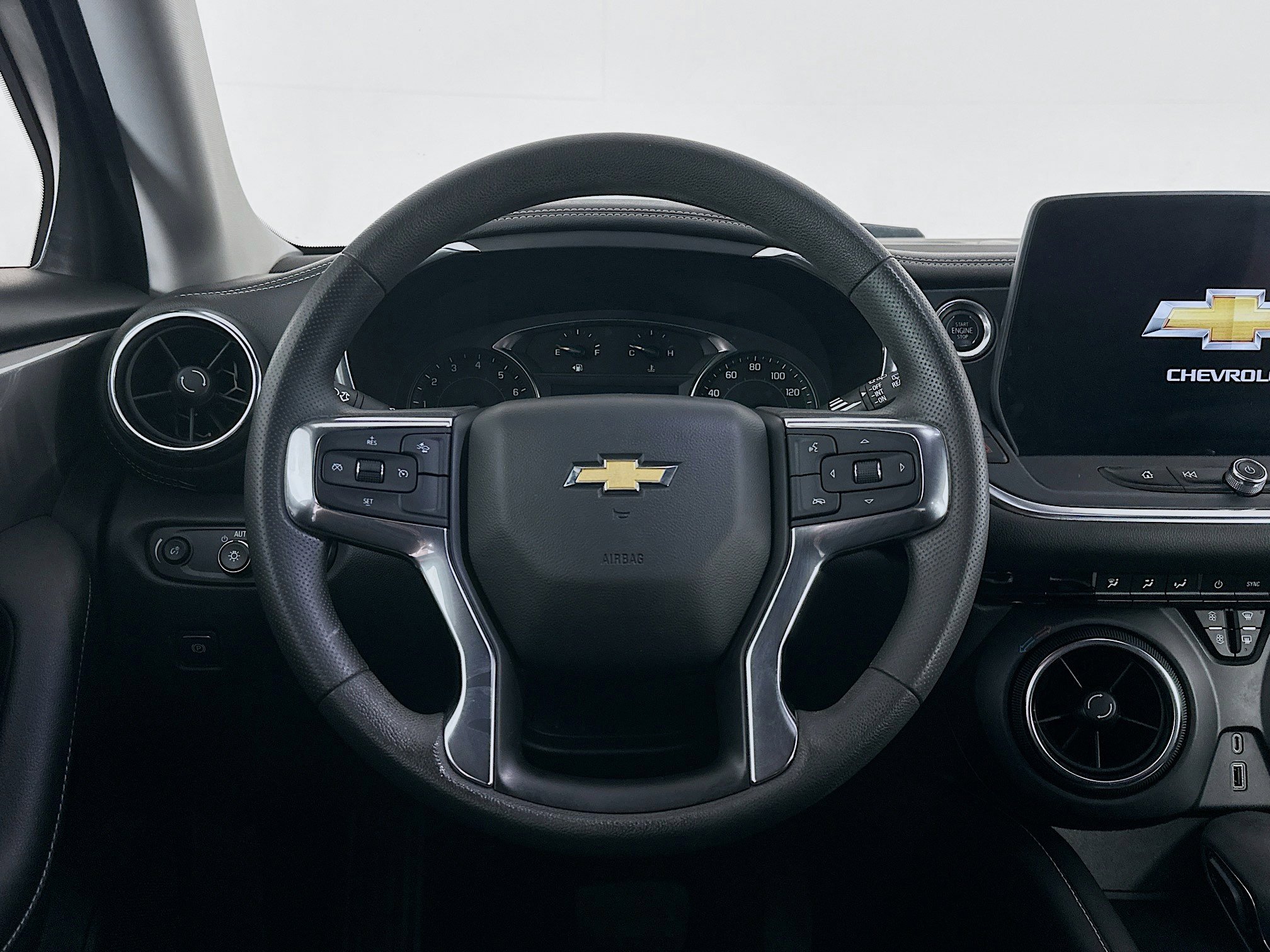 Used 2023 Chevrolet Blazer LT image 17