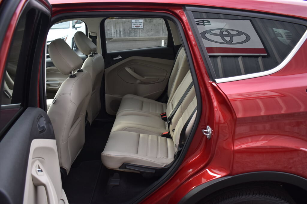 Used 2019 Ford Escape Titanium AWD/4WD image 20