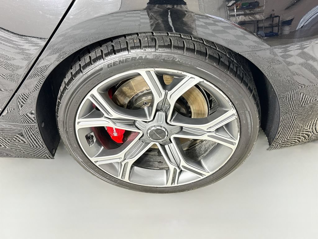 Used 2020 Kia Stinger GT2 AWD/4WD image 30