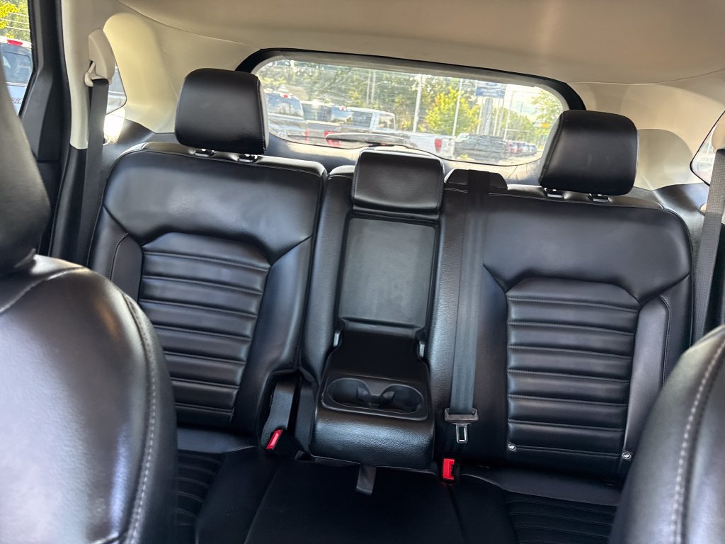Used 2024 Ford Edge SEL AWD/4WD image 39