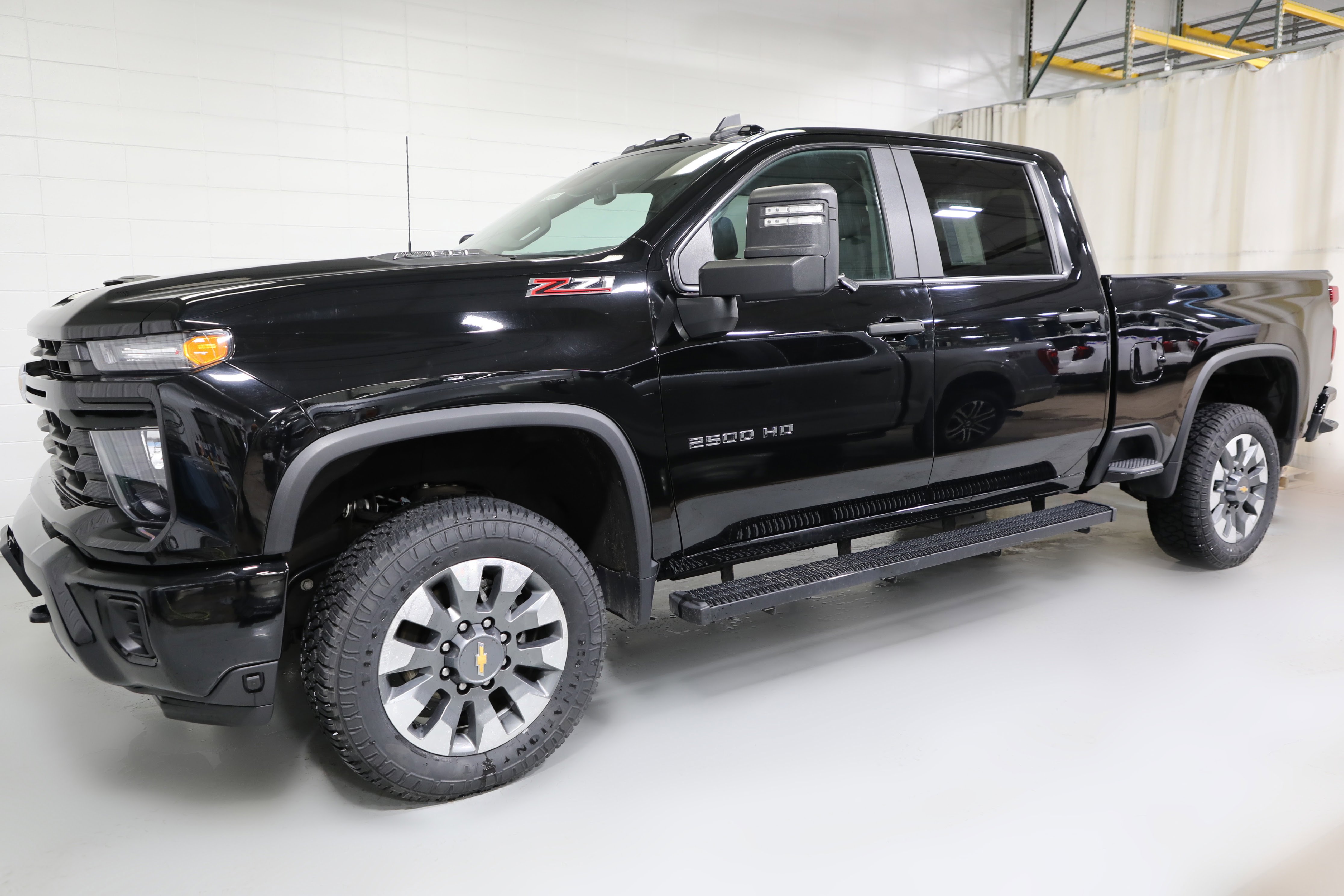 Used 2024 Chevrolet Silverado 2500 Custom w/ Custom Value Package image 15