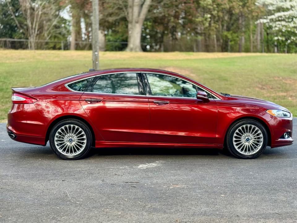 Used 2014 Ford Fusion Titanium image 3