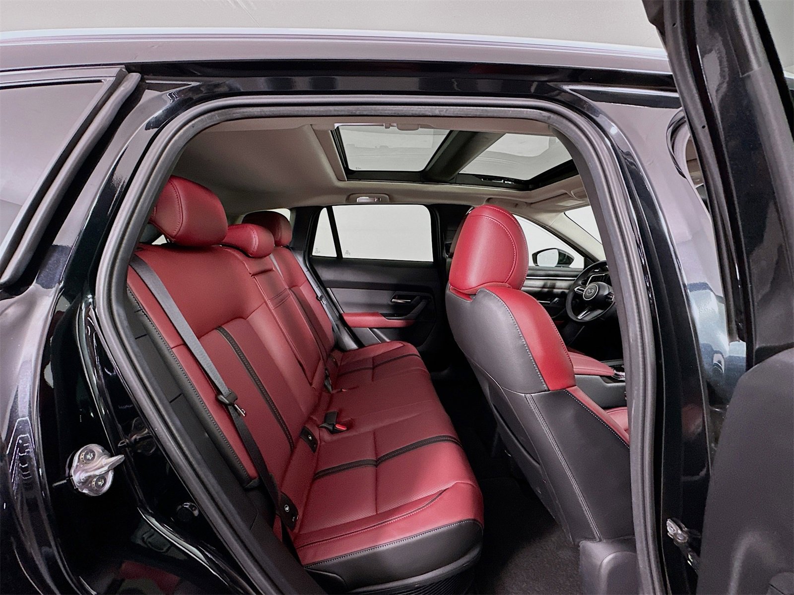 Certified 2025 MAZDA CX-50 2.5 Hybrid w/ Premium Plus Pkg image 29