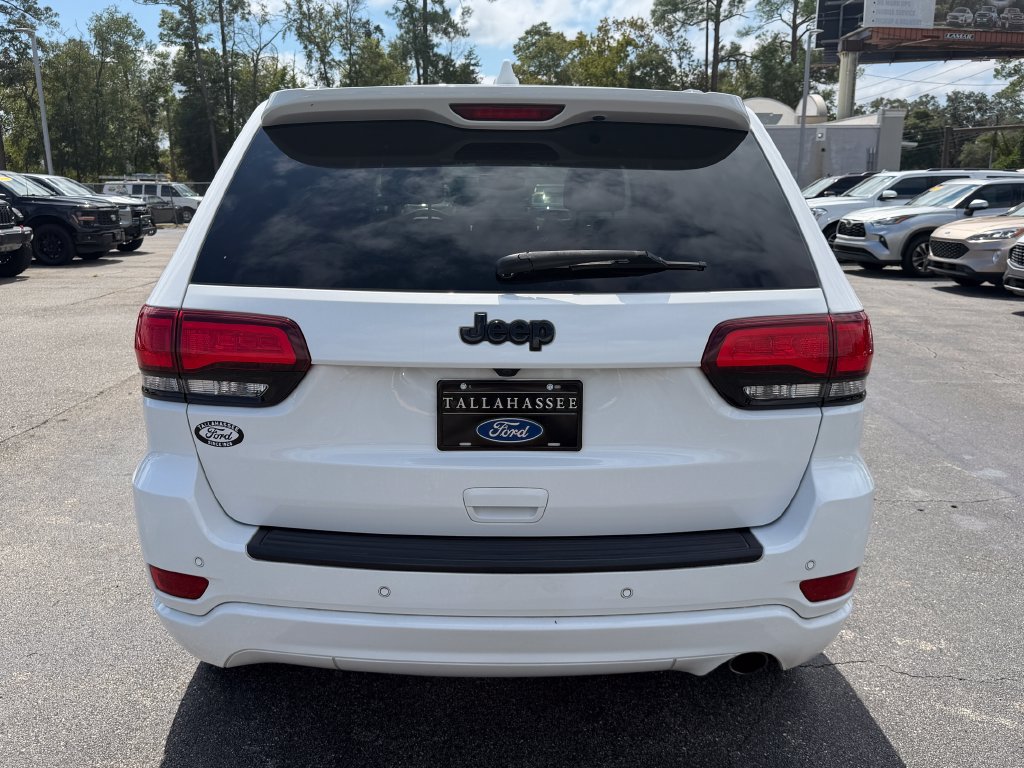 Used 2019 Jeep Grand Cherokee Altitude RWD image 3