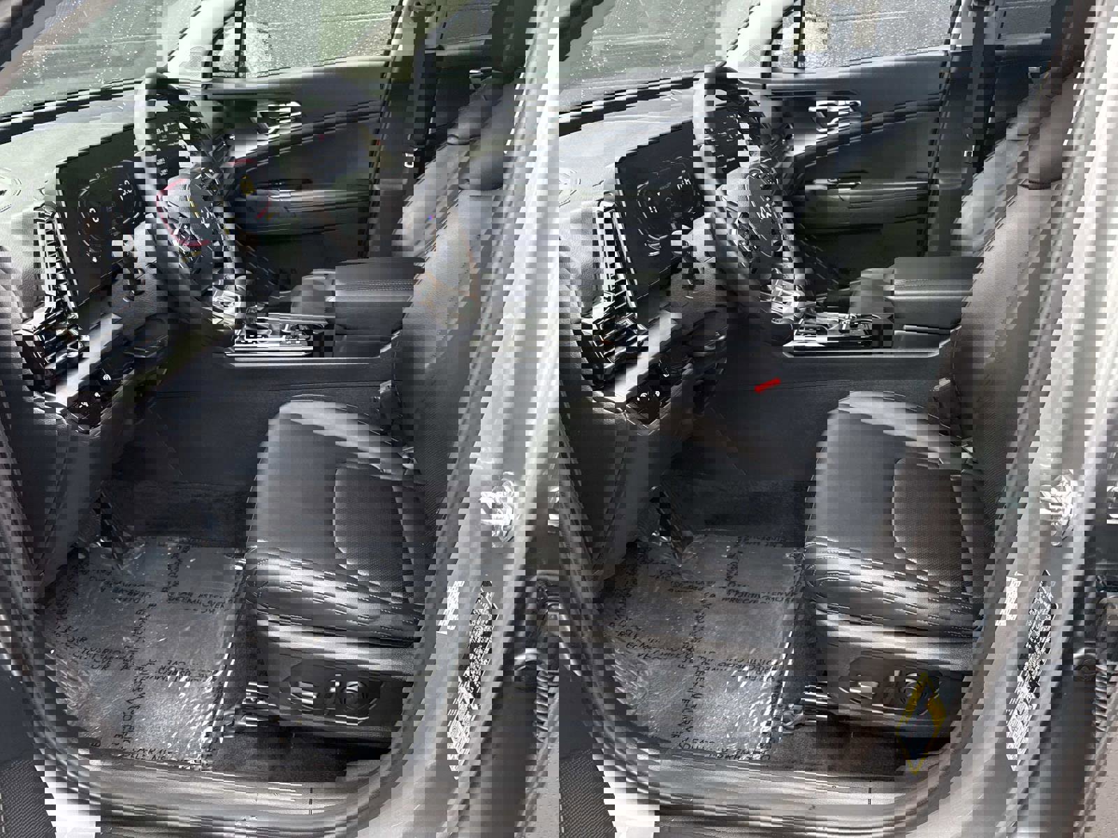 Used 2024 Kia Sportage EX image 17