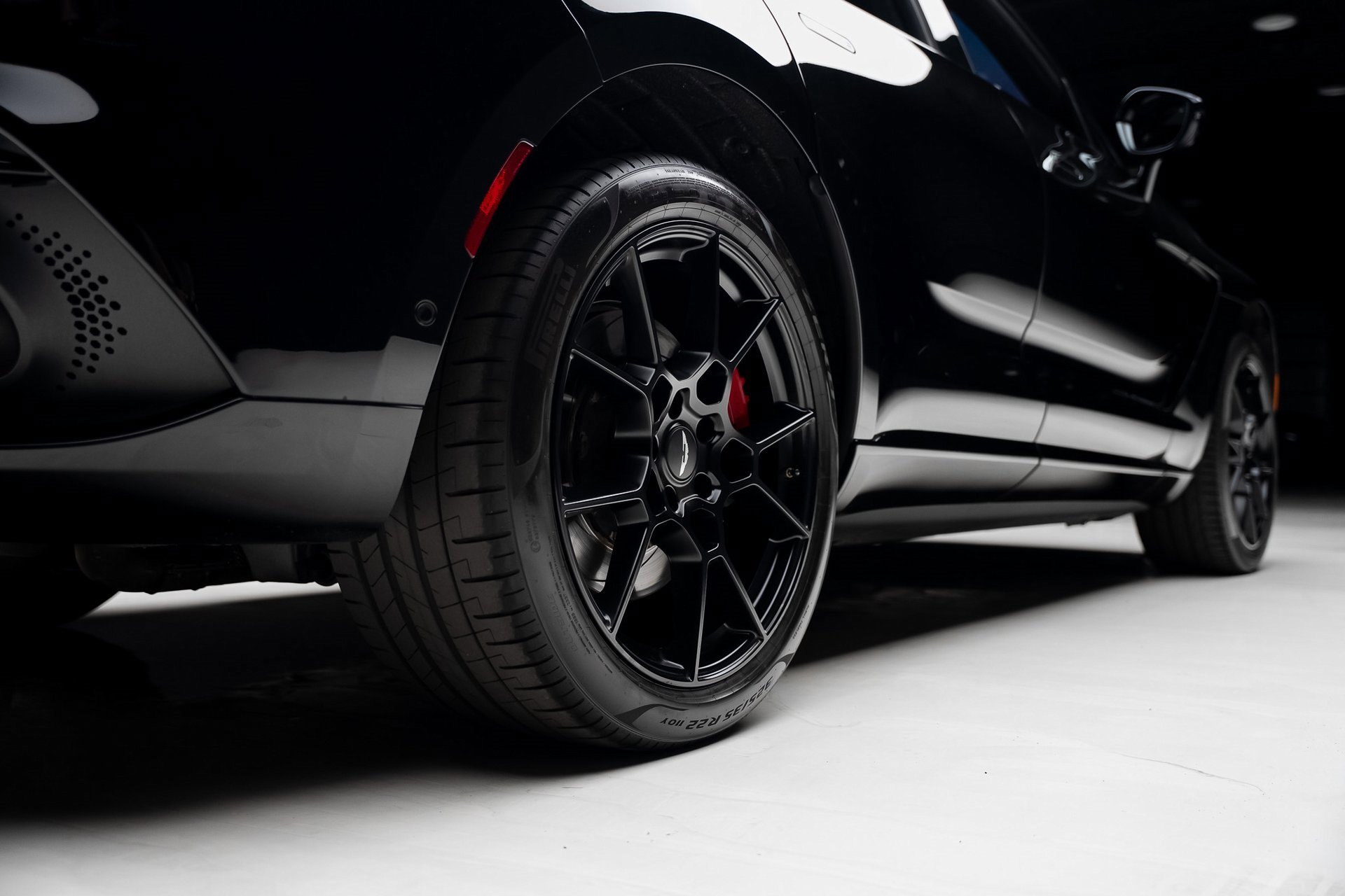 Used 2021 Aston Martin DBX image 80