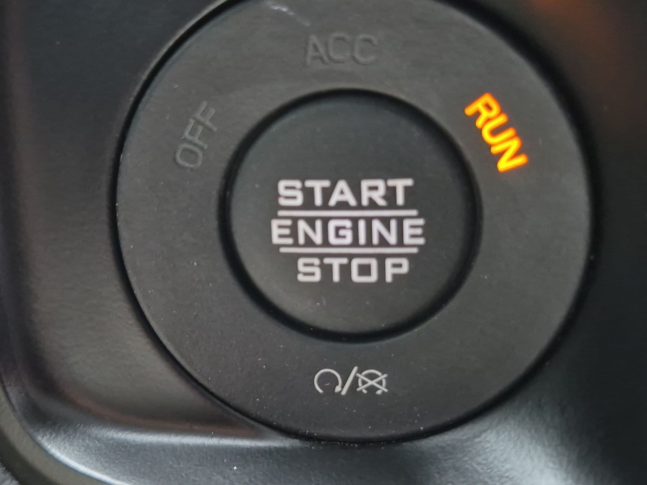 Used 2024 Jeep Wrangler Unlimited Rubicon w/ Convenience Group AWD/4WD image 18