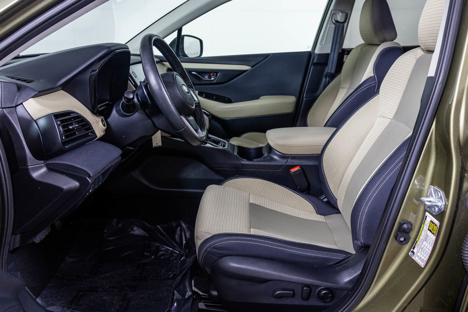 Used 2024 Subaru Outback Premium image 22