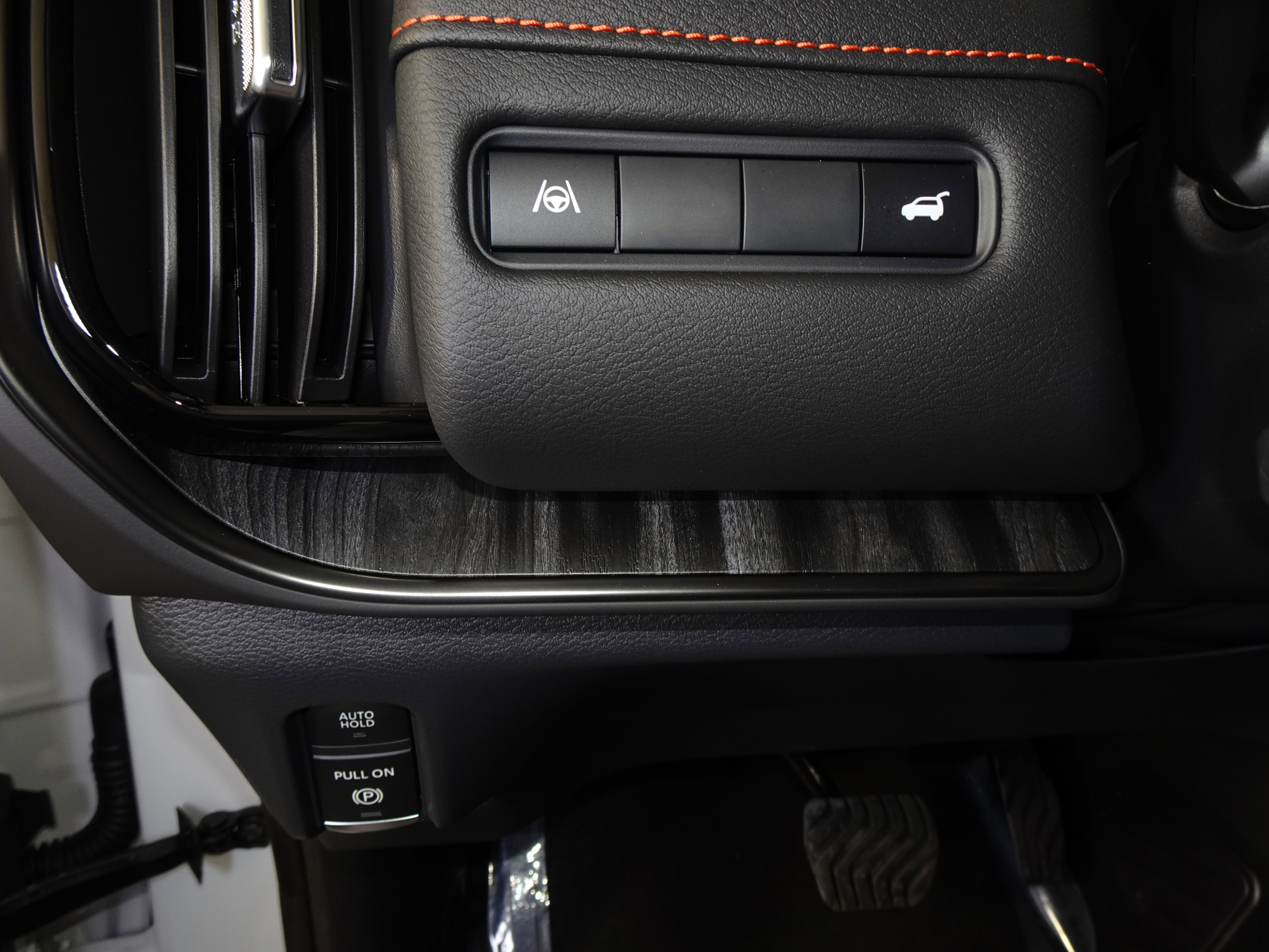 New 2026 Nissan Armada PRO-4X image 38