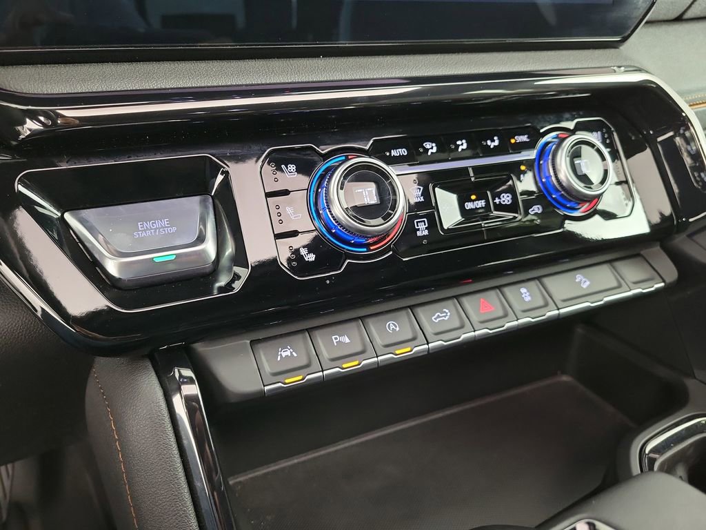 Used 2024 GMC Sierra 1500 AT4 w/ Technology Package image 26