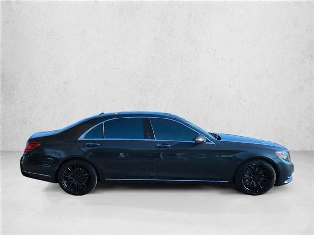 Used 2017 Mercedes-Benz S 550 4MATIC Sedan image 4