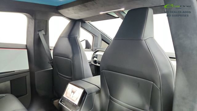 Used 2024 Tesla Cybertruck AWD Crew Cab image 24