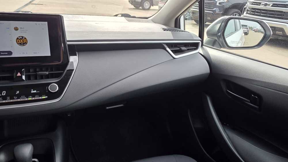 Used 2024 Toyota Corolla LE FWD image 19