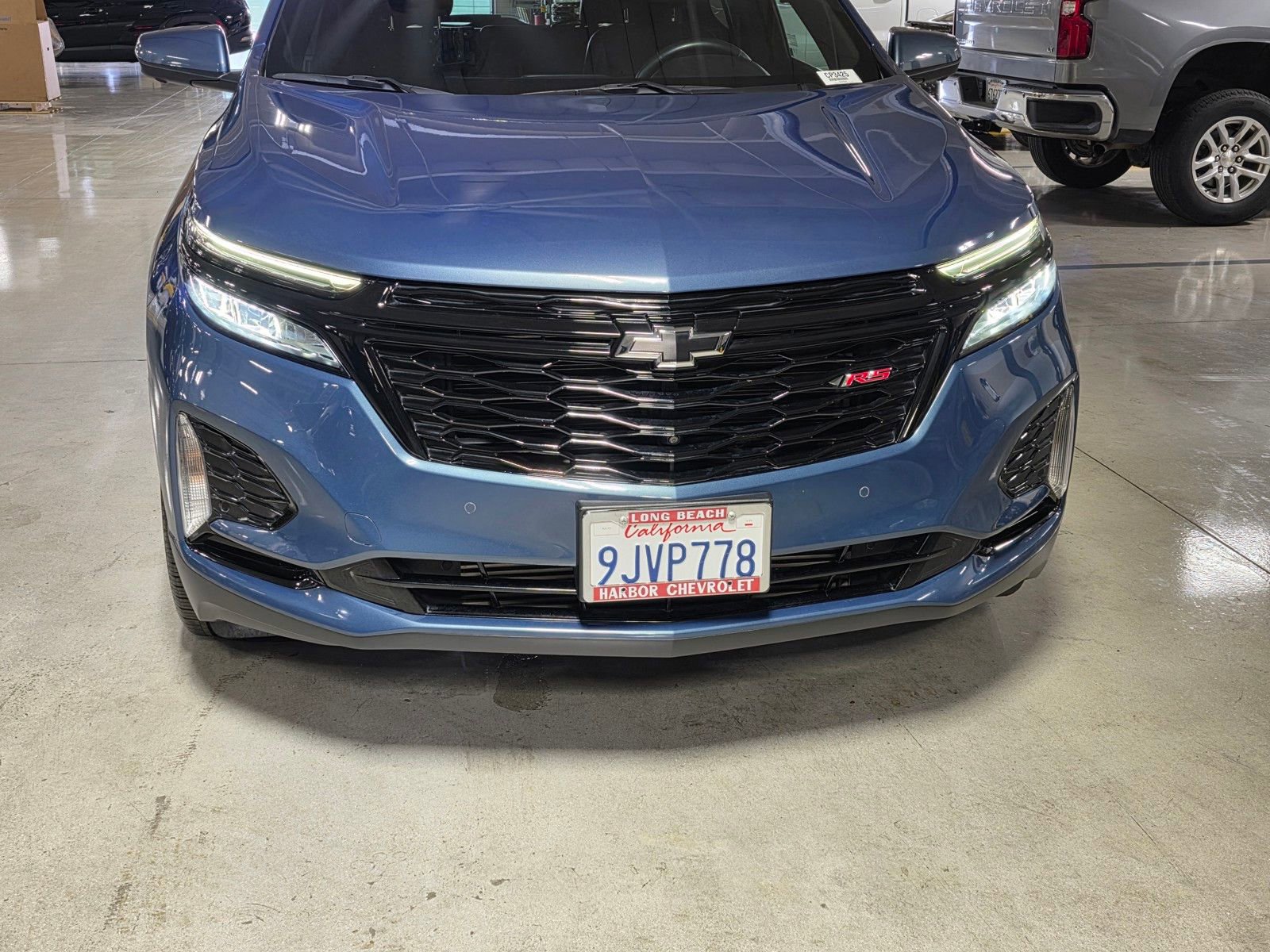 Used 2024 Chevrolet Equinox RS w/ RS Leather Package FWD image 9
