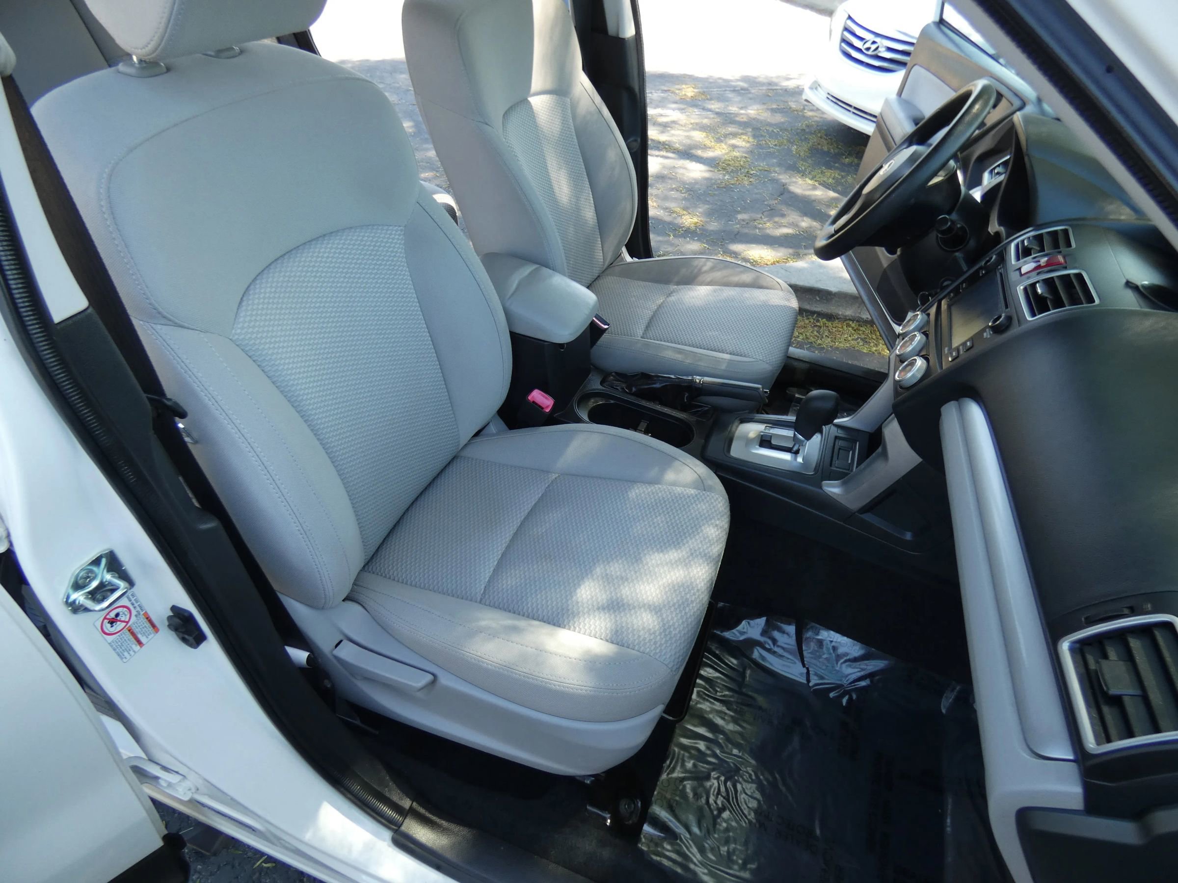 Used 2016 Subaru Forester 2.5i w/ Alloy Wheel Package image 29