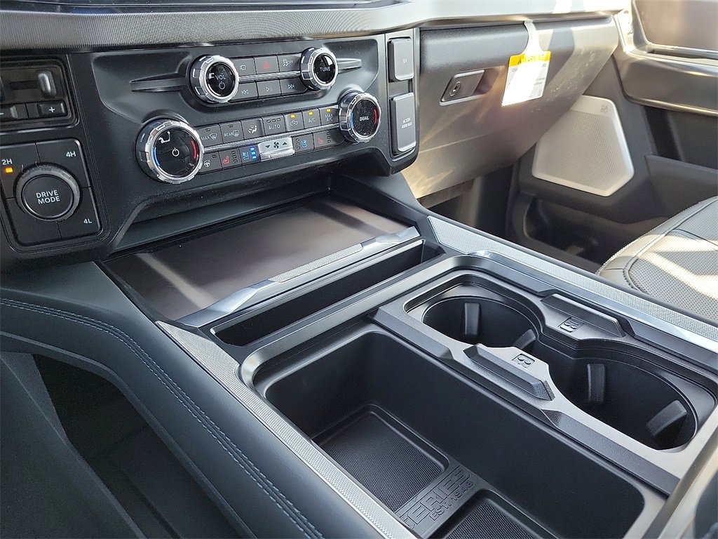 New 2026 Ford F450 Platinum w/ FX4 Off-Road Package image 25