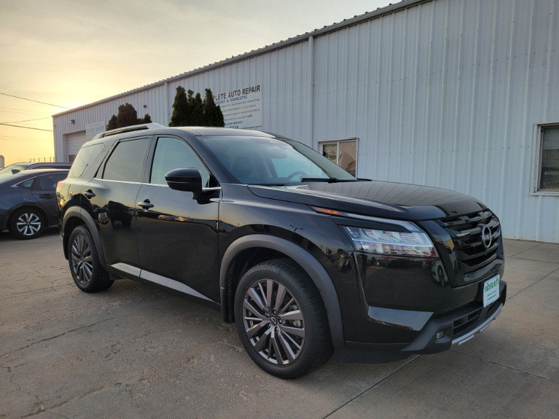 Used 2022 Nissan Pathfinder SL w/ SL Premium Package