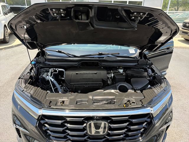 Used 2023 Honda Pilot Elite image 25