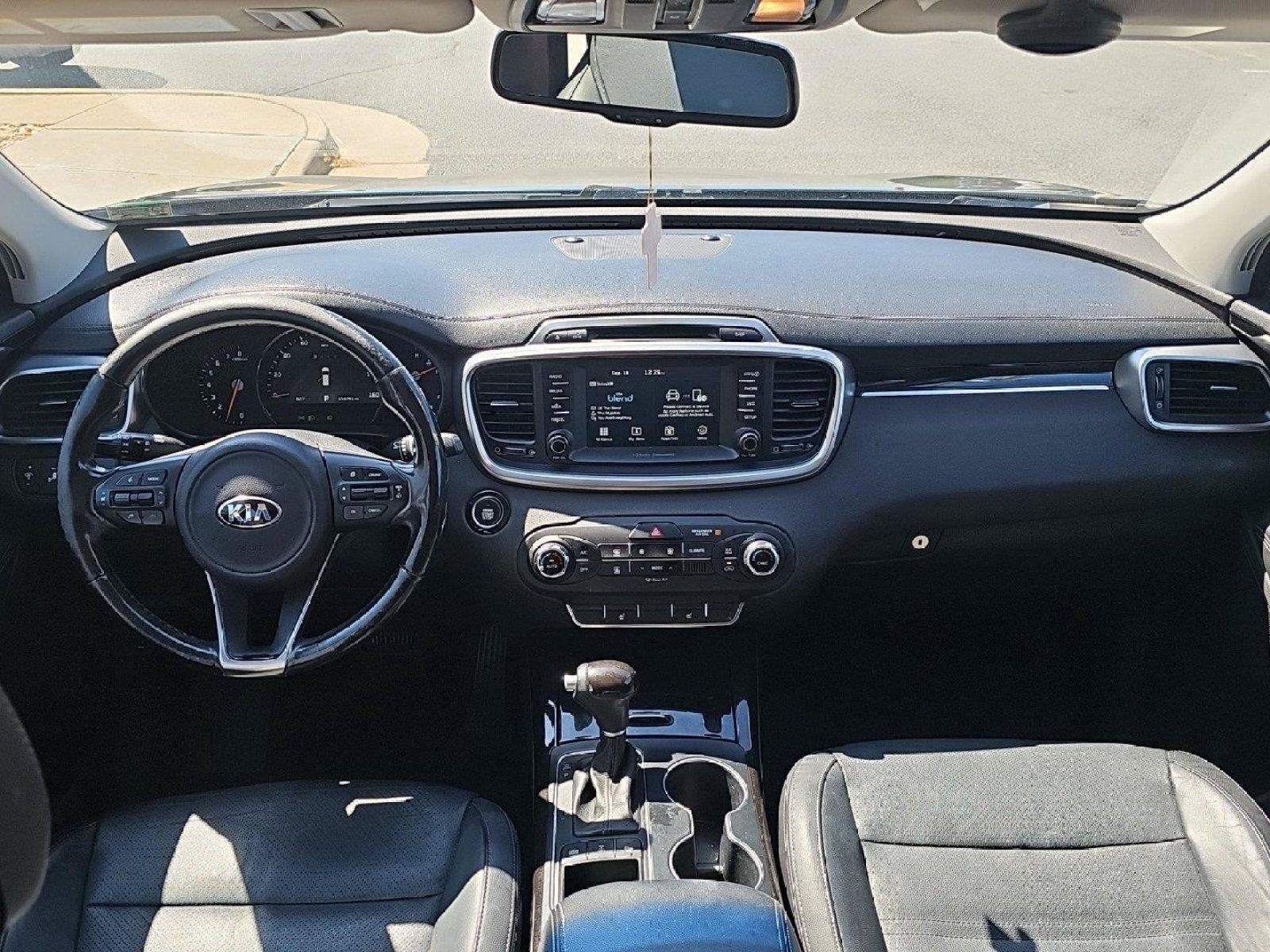 Used 2017 Kia Sorento EX AWD/4WD image 34