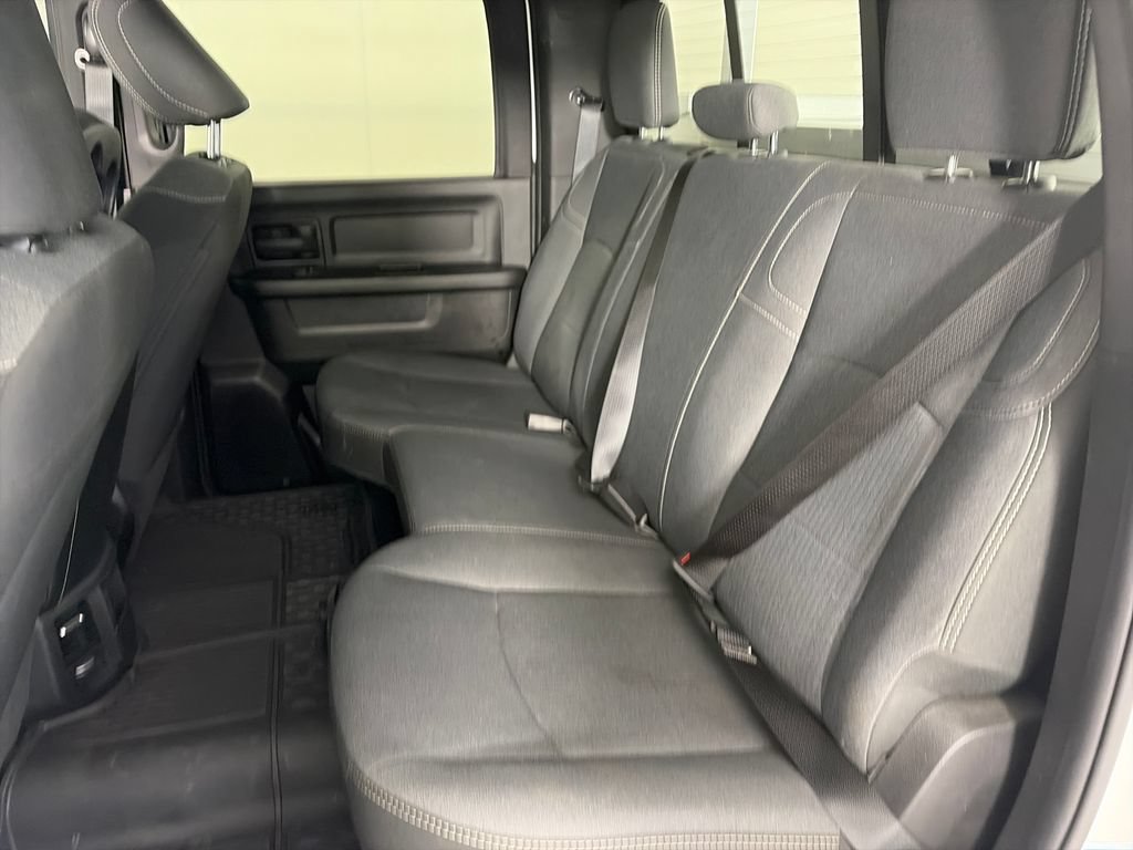 Used 2024 RAM 3500 Tradesman w/ Chrome Appearance Group AWD/4WD image 13