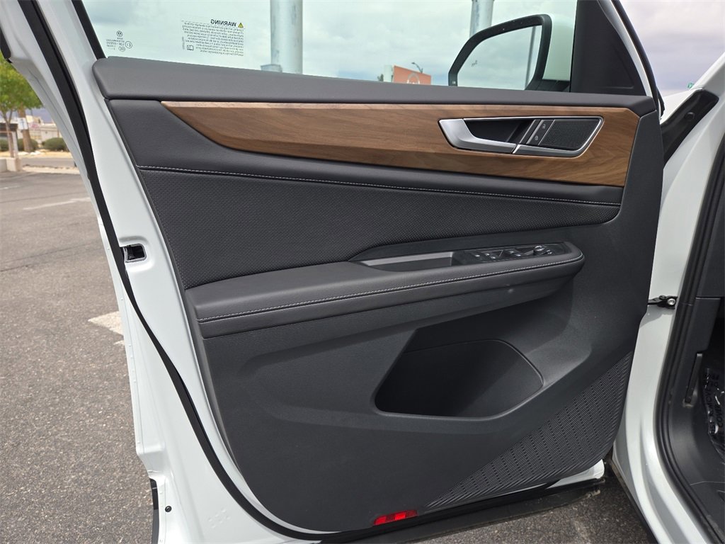 New 2026 Volkswagen Atlas SE image 17